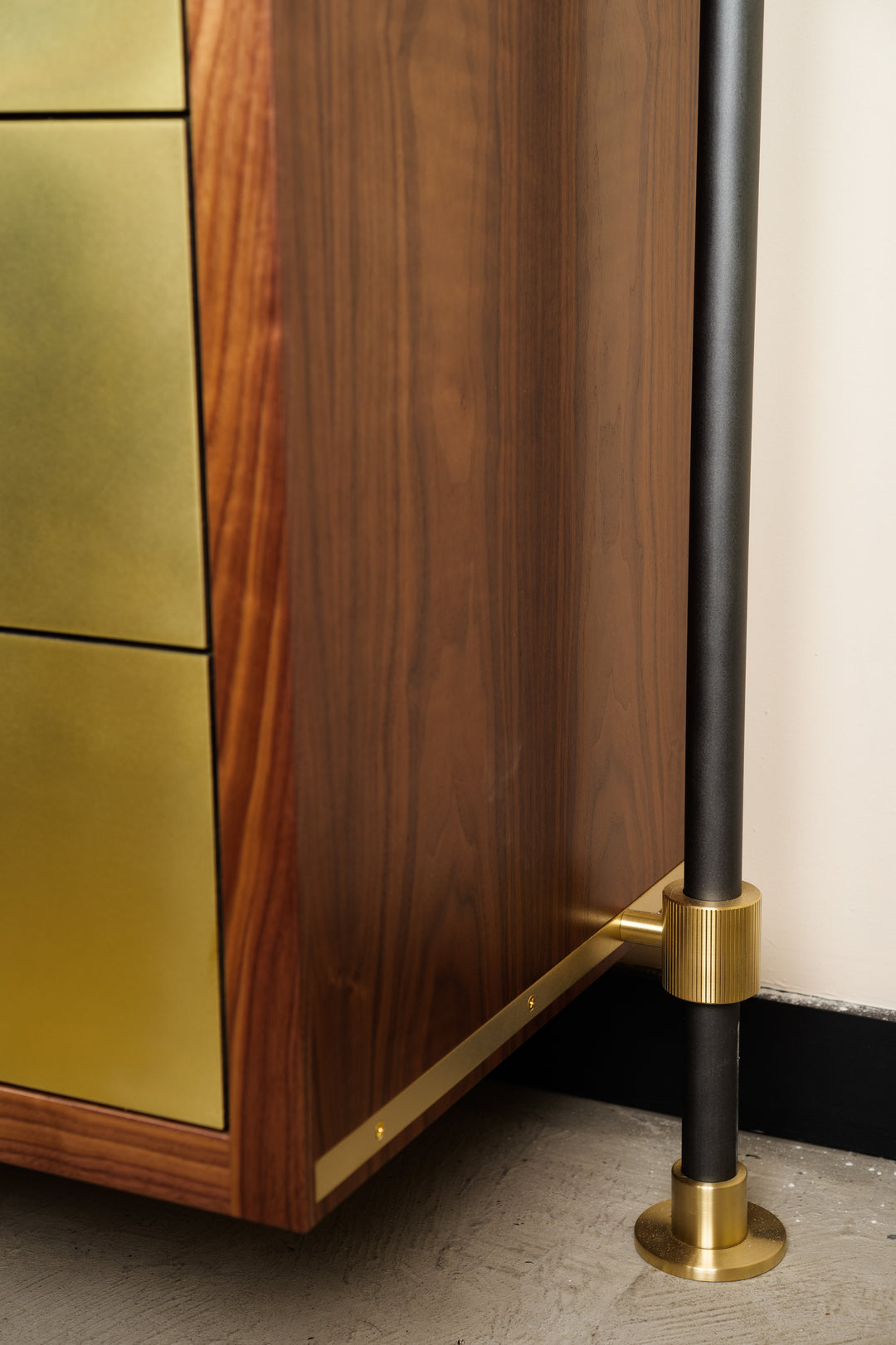 The Hold | Floor Flange