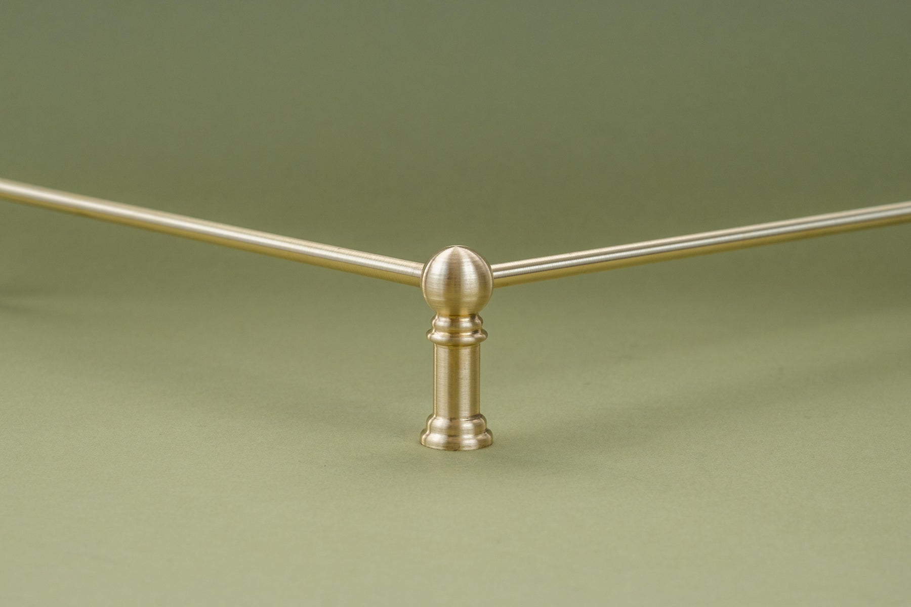 Tipping Rail Corner Post - Solid Brass | The Pawn Gallery Rail - Brass ...
